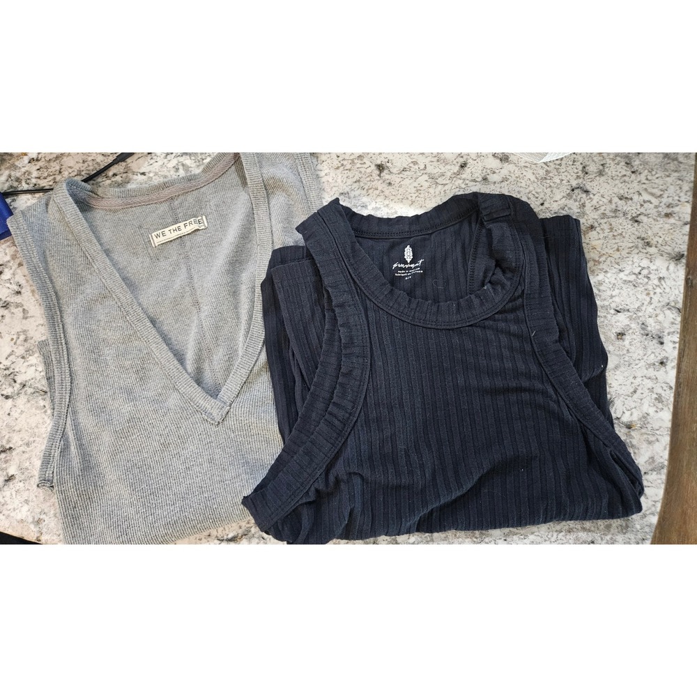 Free People Tank Bundle We The Free Grey V-Neck FP Movement Black Racerback S